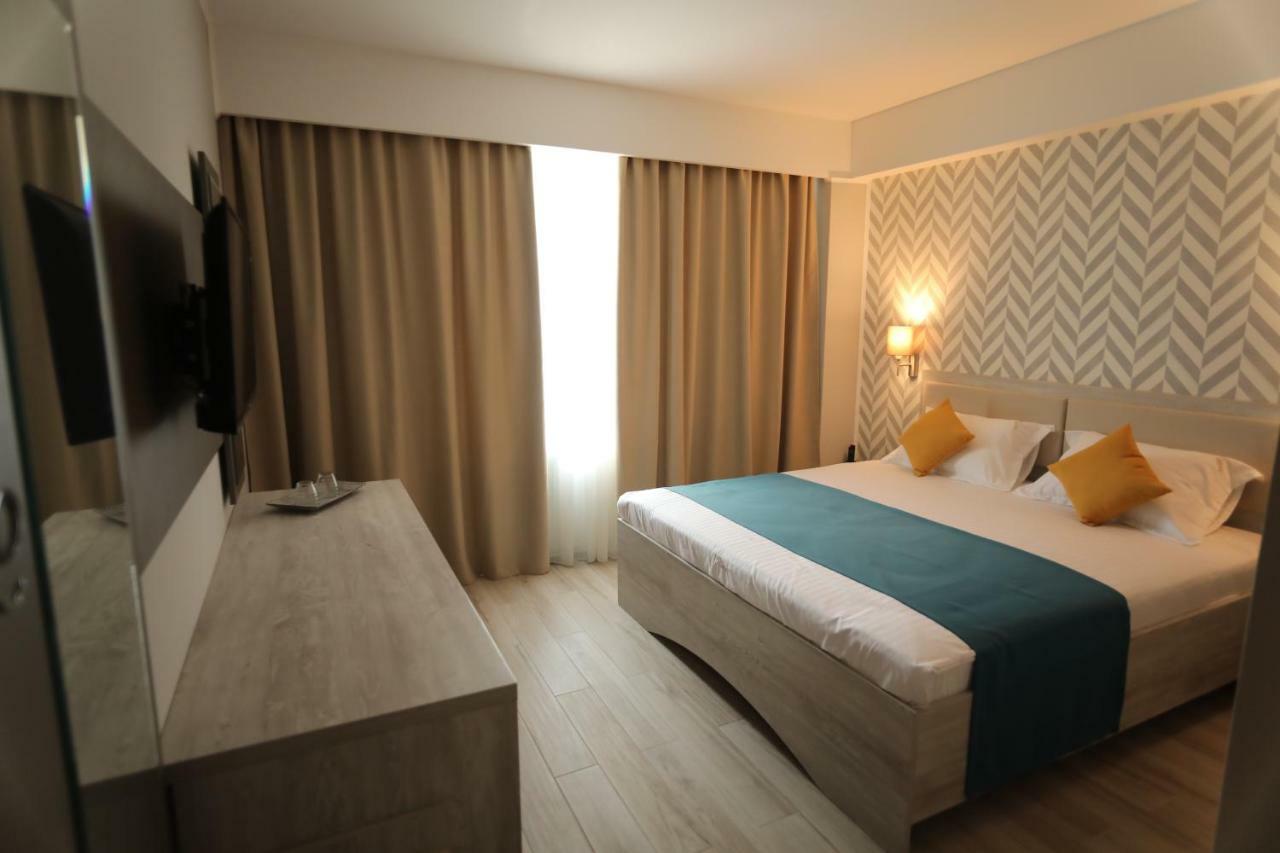 Hotel Dedal 那沃达利 外观 照片